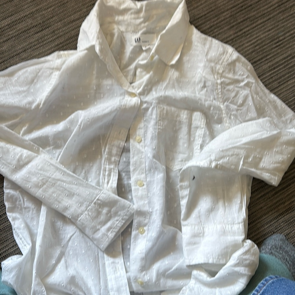 Gap Button Down Shirt